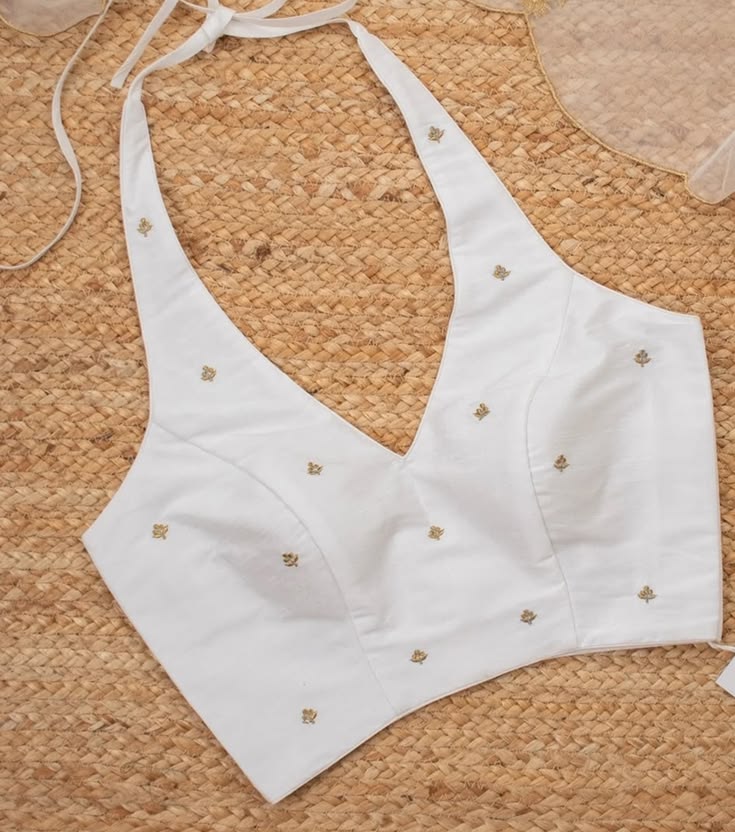 White Halter Neck Embroidered Readymade Saree Blouse for Women